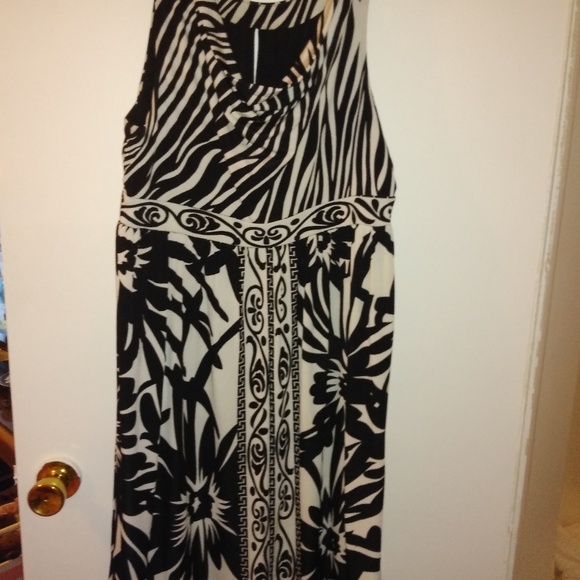 Sundress - Picture 2 of 2